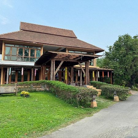 Karina Resort Chiang Mai Exterior foto