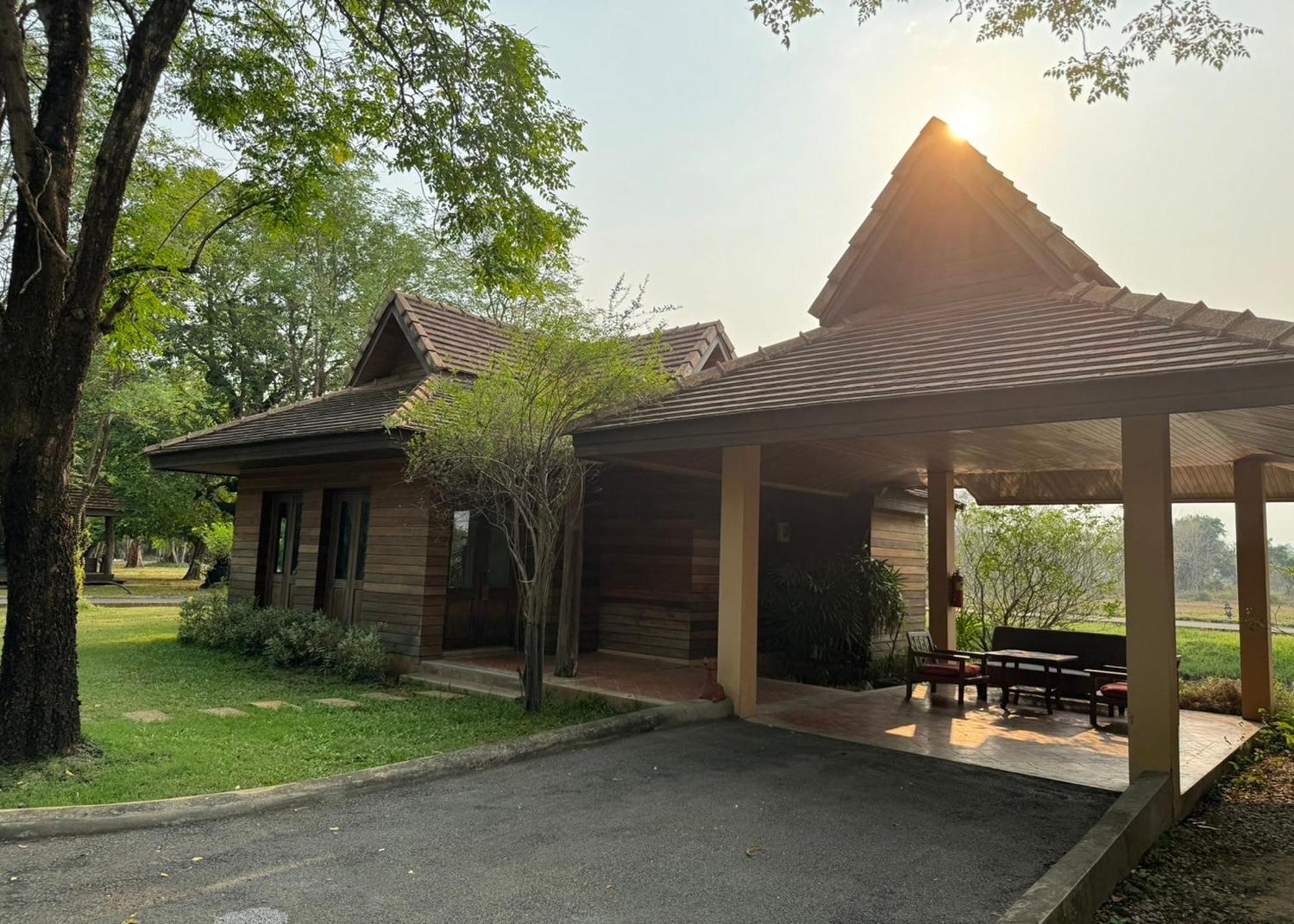 Karina Resort Chiang Mai Exterior foto